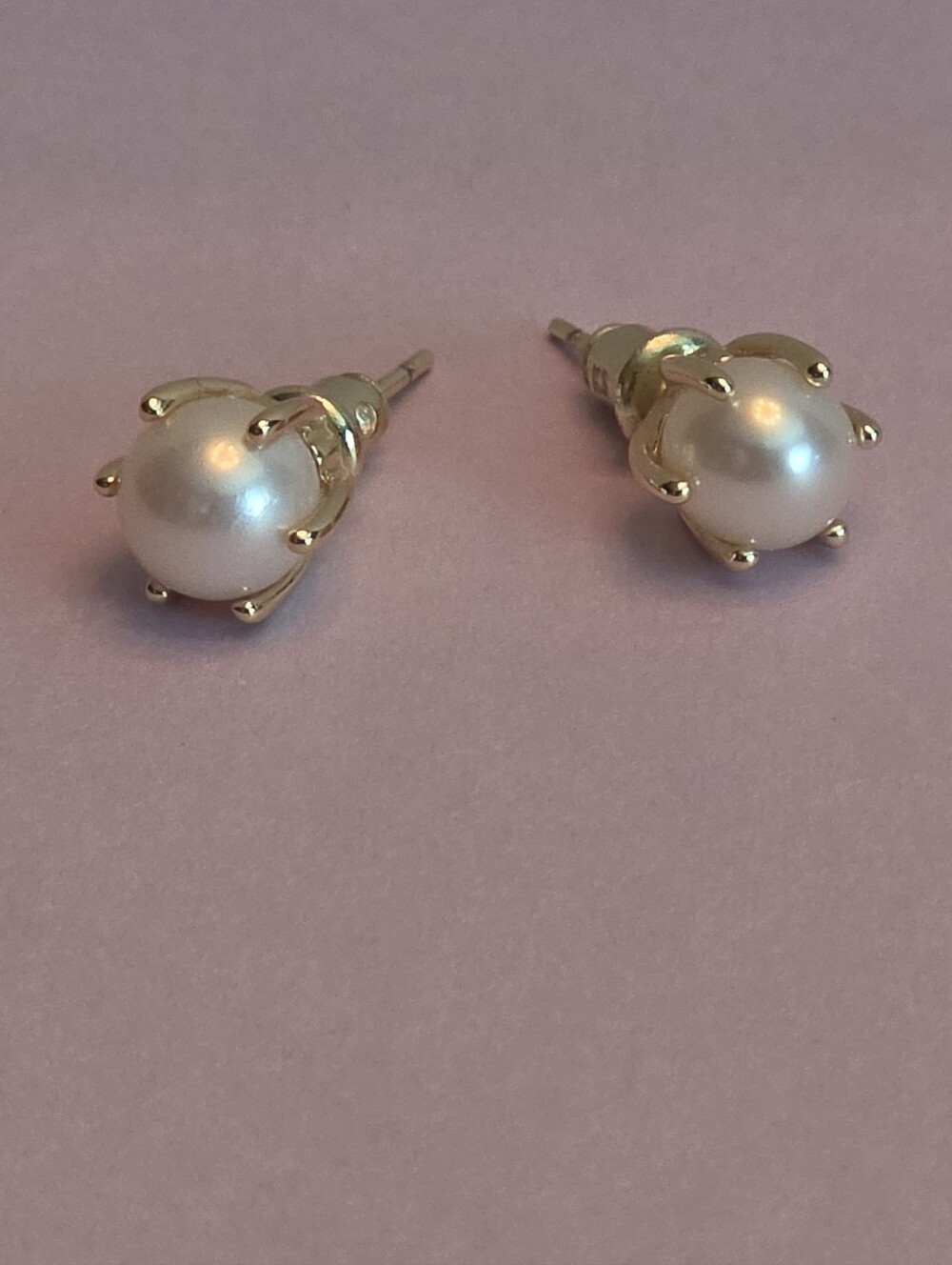 Kenda Scott- Ashton Pearl Stud Earrings